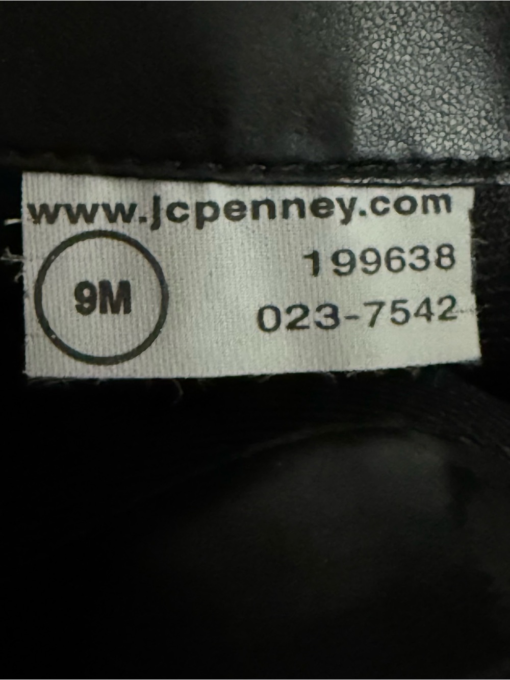 70s JCPenney Black Leather Shoe Label Detail - Picture 5 of 7